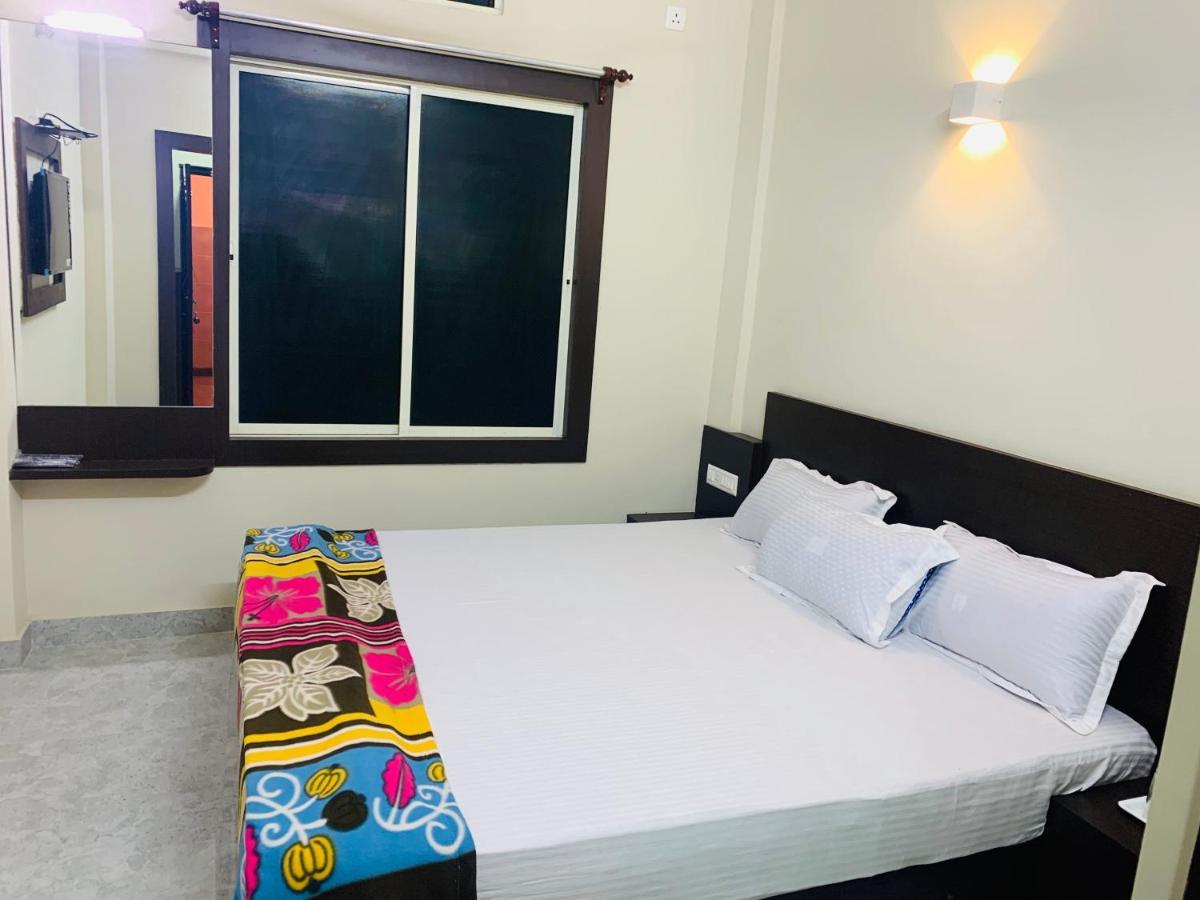 Strategic Inn Пури Экстерьер фото